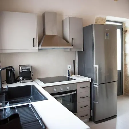 Myra House Hébergement de vacances