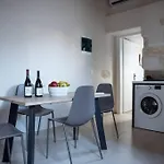 Myra House خانيا