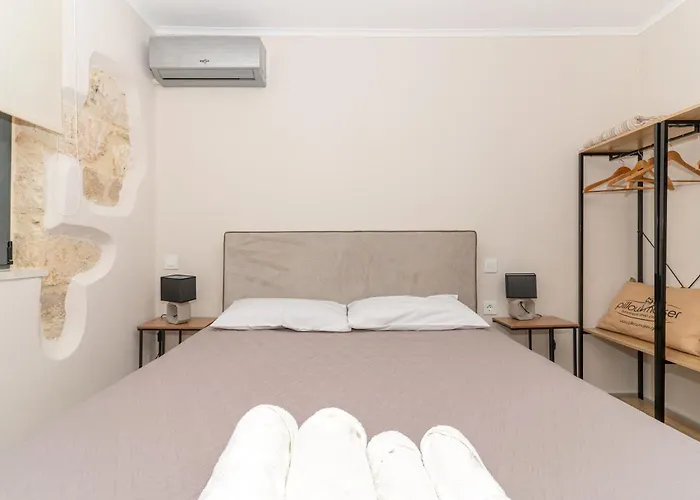 Myra House Дом отдыха Ханья